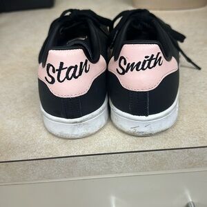 Adidas Stan Smith Sneakers Core Black / Ice Pink Leather Womens Size 6 EE5866